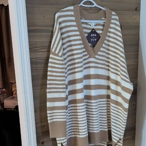 Ava & Viv Cream and Camel Striped V-Neck Sweater 4X